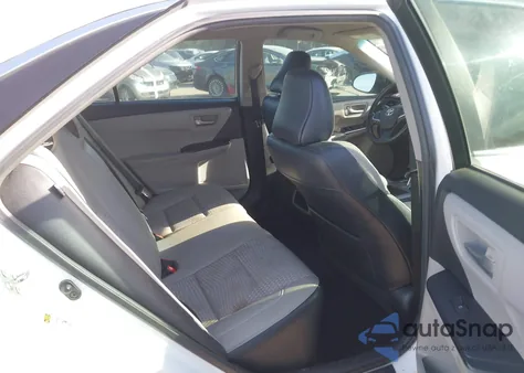 2015 Toyota Camry Se z USA, uszkodzony, nr VIN 4T1BF1FK0FU017061